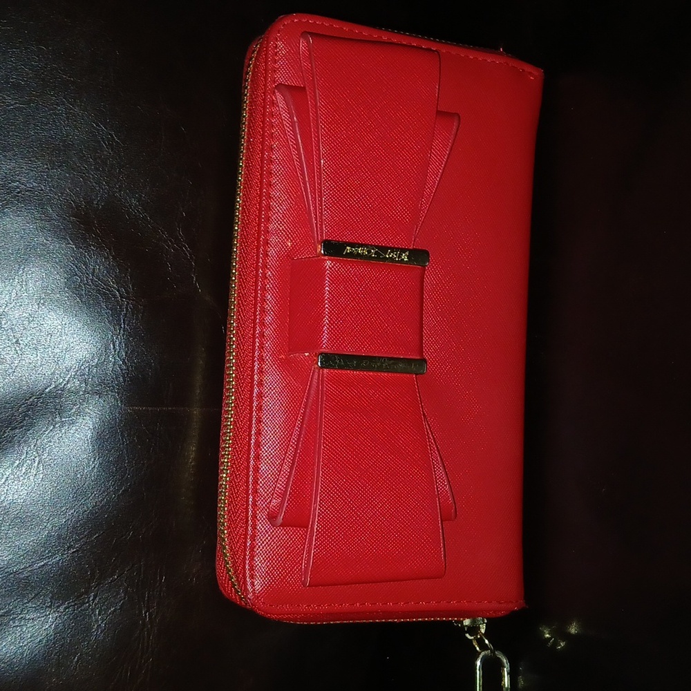 Betsey Johnson Red and Gold Bow Wristlet Wallet with Removable Strap - Picture 2 of 12